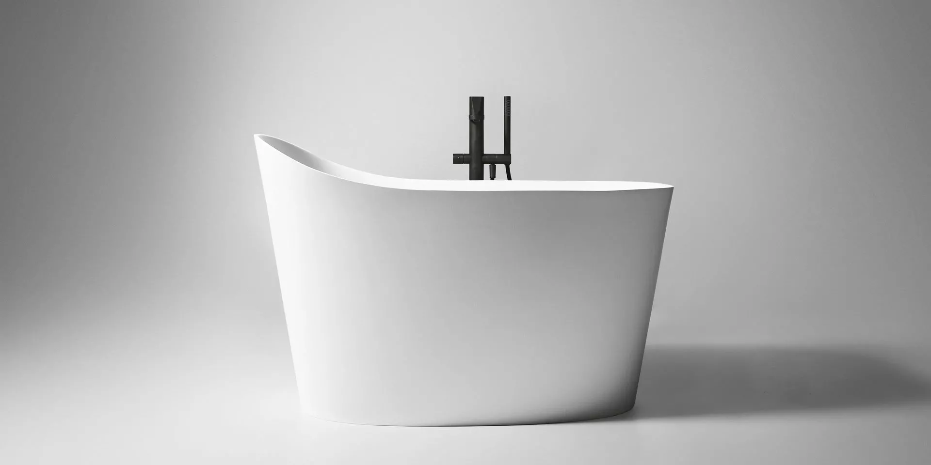 antoniolupi MASTELLO Sitzbadewanne, 135x75x87cm, weiß matt, Ablaufgarnitur weiß matt-MASTELLO